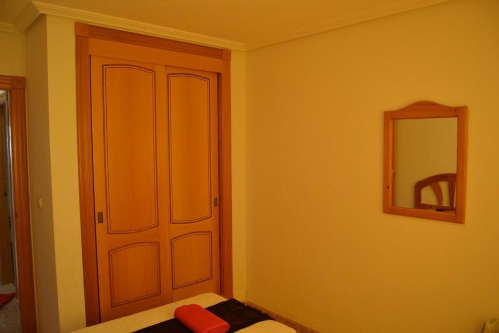 Apartamentos Turisticos Puerto Tomas Maestre Ла Манга Дел Мар Менор Екстериор снимка
