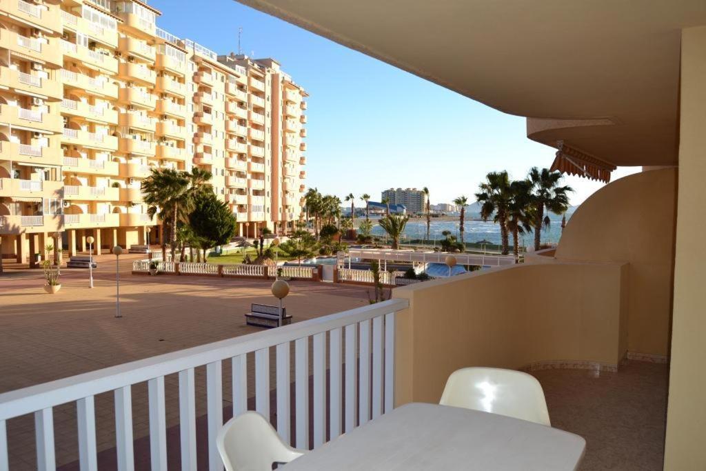Apartamentos Turisticos Puerto Tomas Maestre Ла Манга Дел Мар Менор Екстериор снимка
