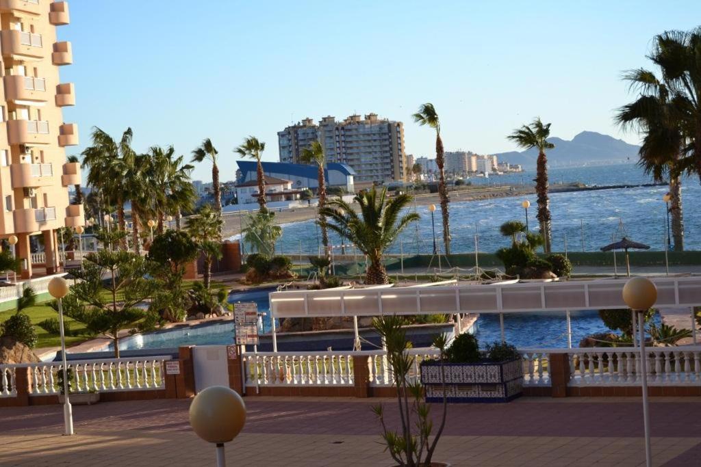 Apartamentos Turisticos Puerto Tomas Maestre Ла Манга Дел Мар Менор Екстериор снимка