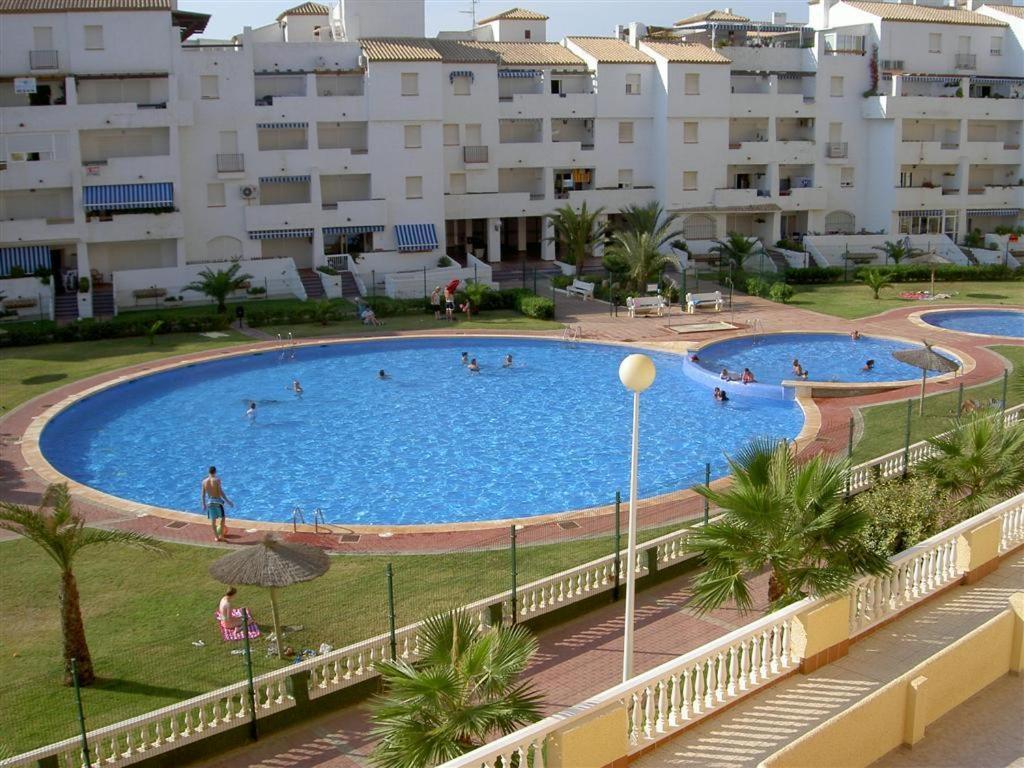 Apartamentos Turisticos Puerto Tomas Maestre Ла Манга Дел Мар Менор Екстериор снимка